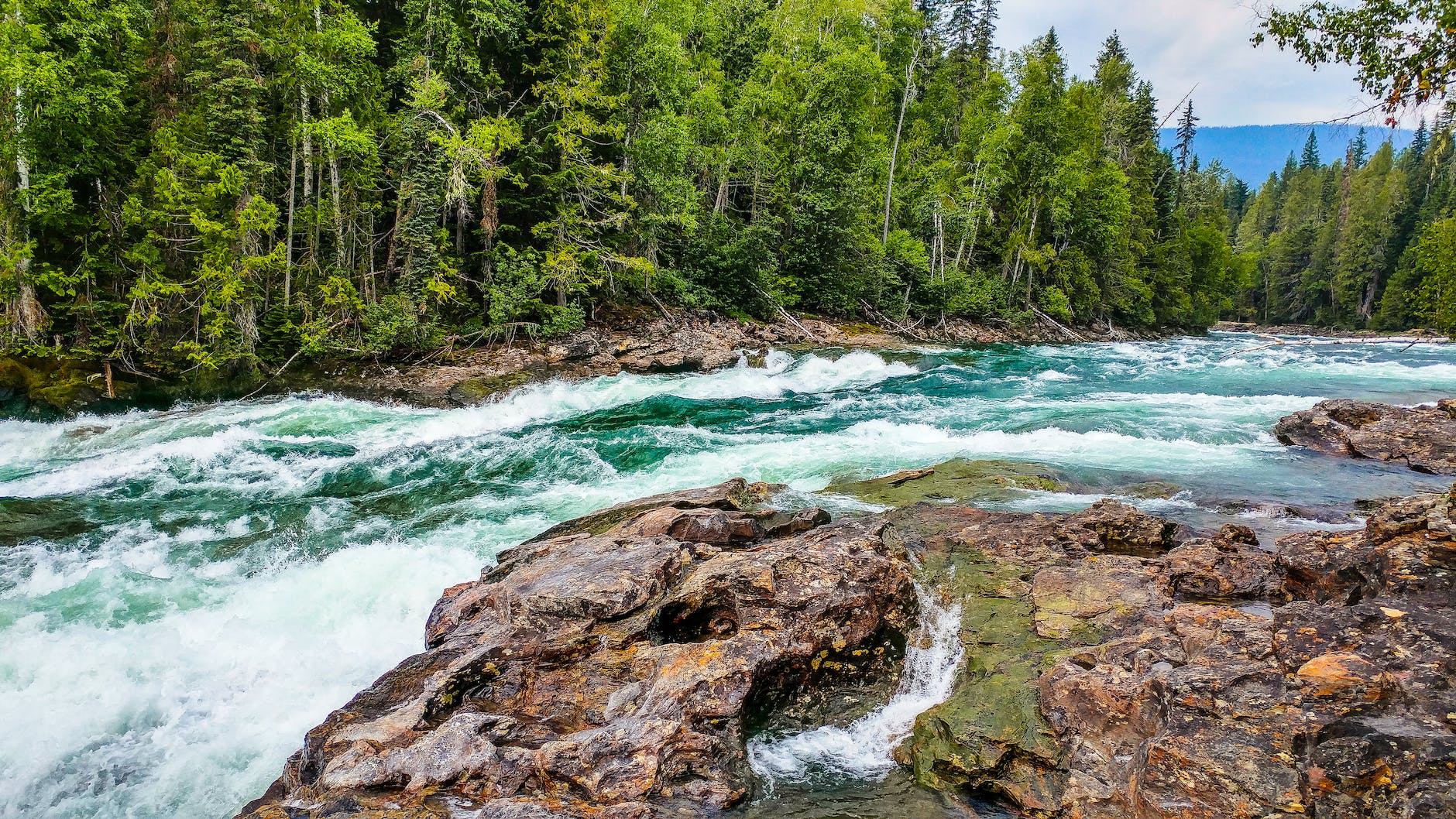 time lapse photography of lake